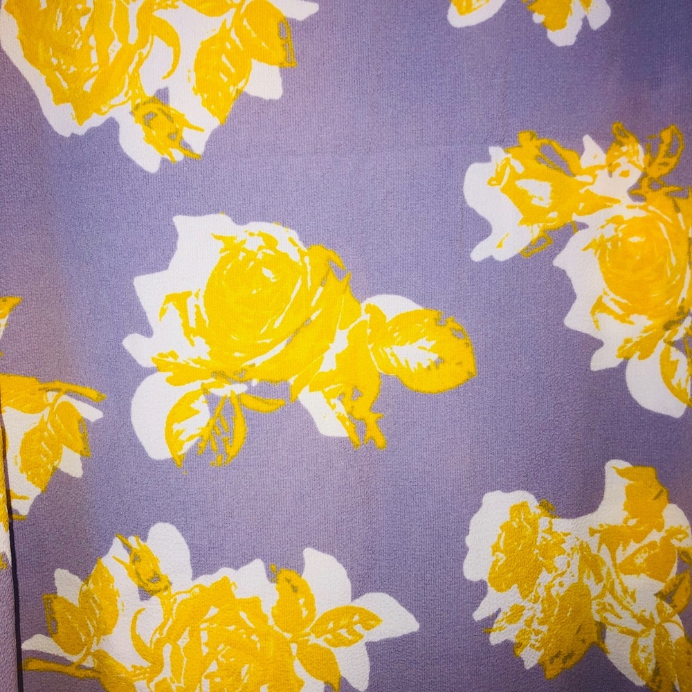 Adrienne Vittadini Floral Sleeveless Blouse - Picture 4 of 5